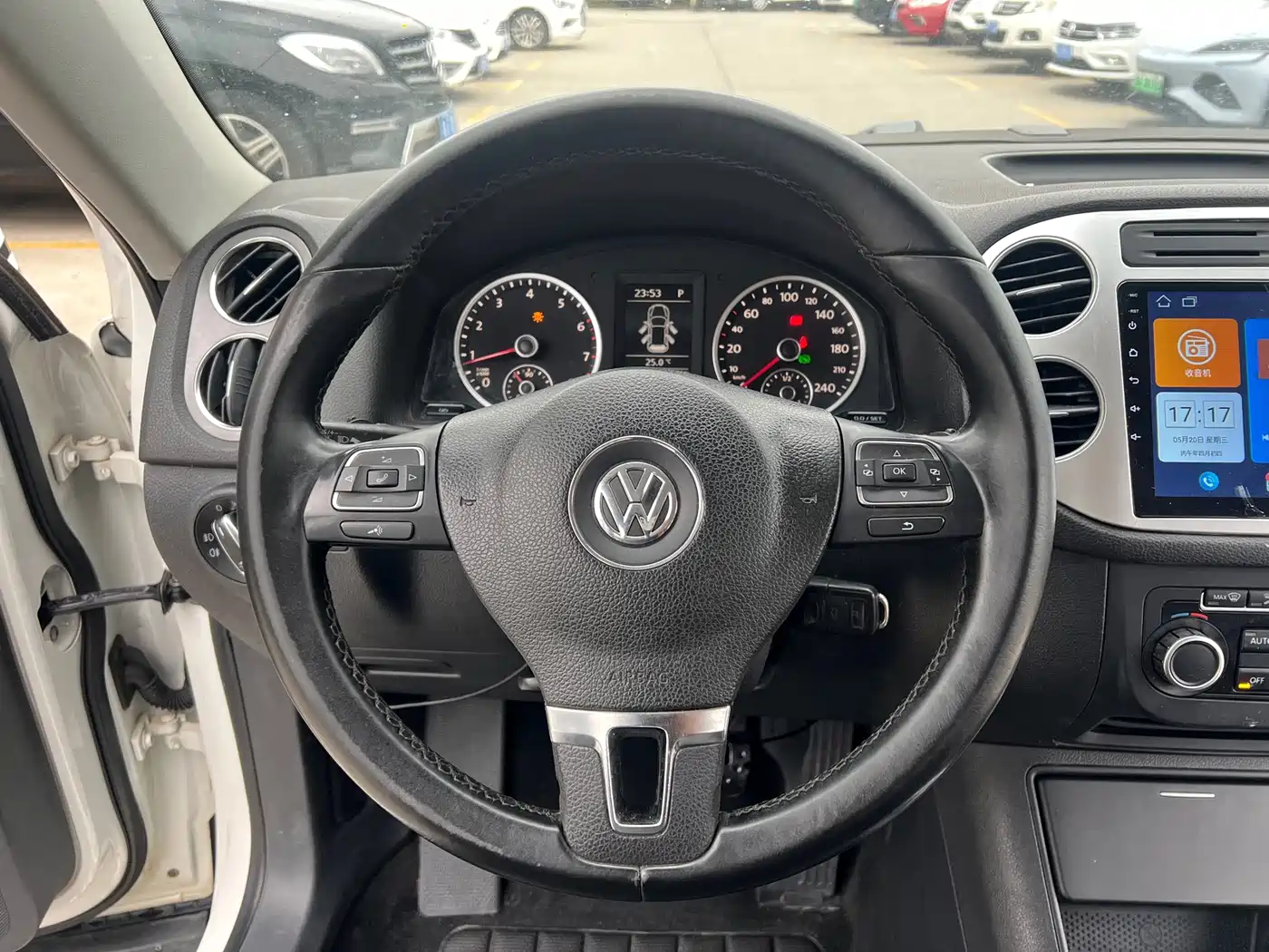 Volkswagen Tiguan 2011 2010 1.8TSI Automatic 2WD Trend