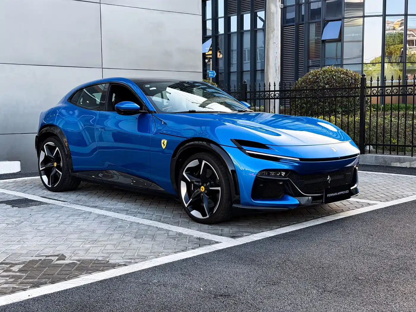 Ferrari Purosangue 2024 2023 6.5L V12