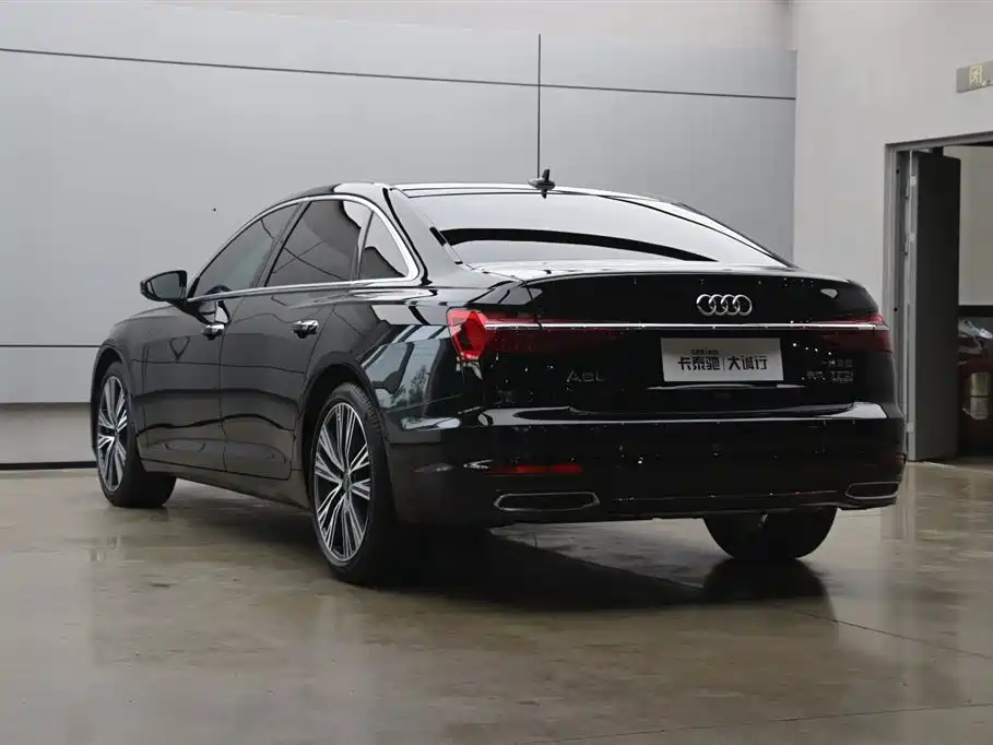 Audi A6L 2022 55 TFSI quattro Flagship Elegance фото 32