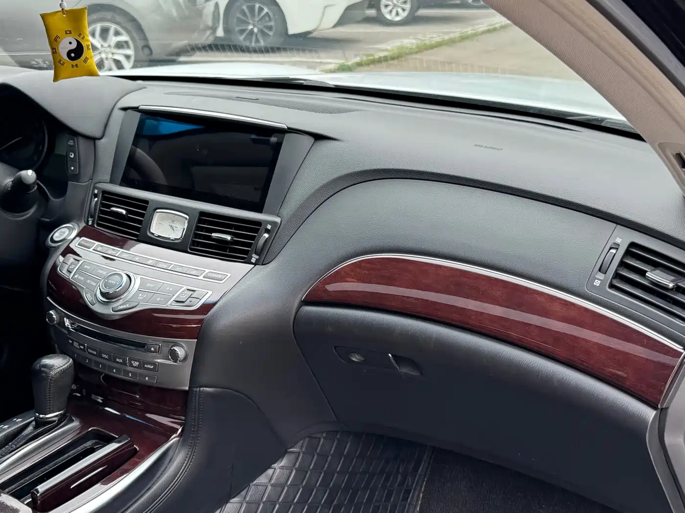 Infiniti Q70 2015 2015 Q70L 2.5L Enjoyment Edition