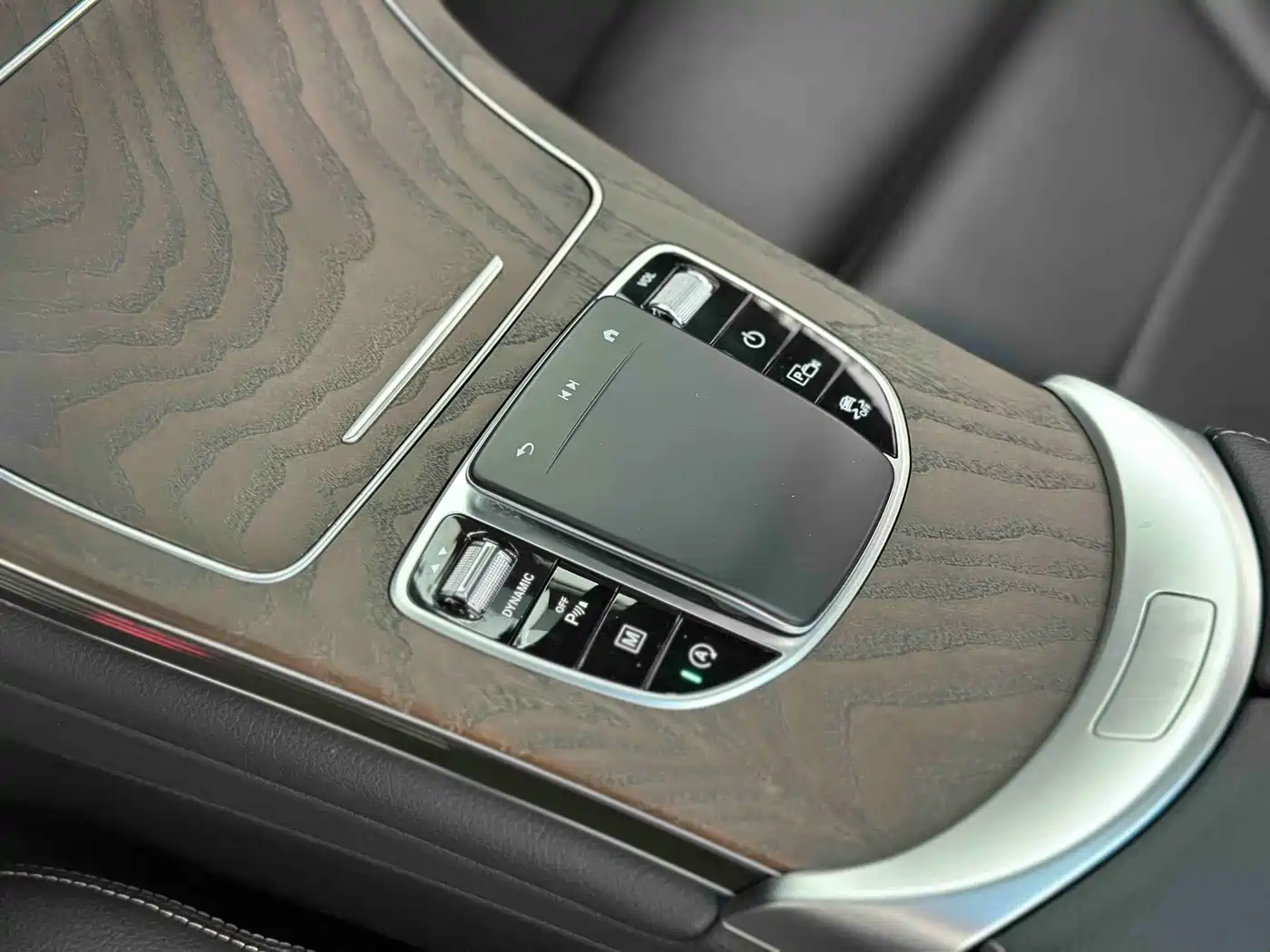 Mercedes-Benz GLC 2022 Facelift GLC 300 L 4MATIC Dynamic Collector's Edition фото 11