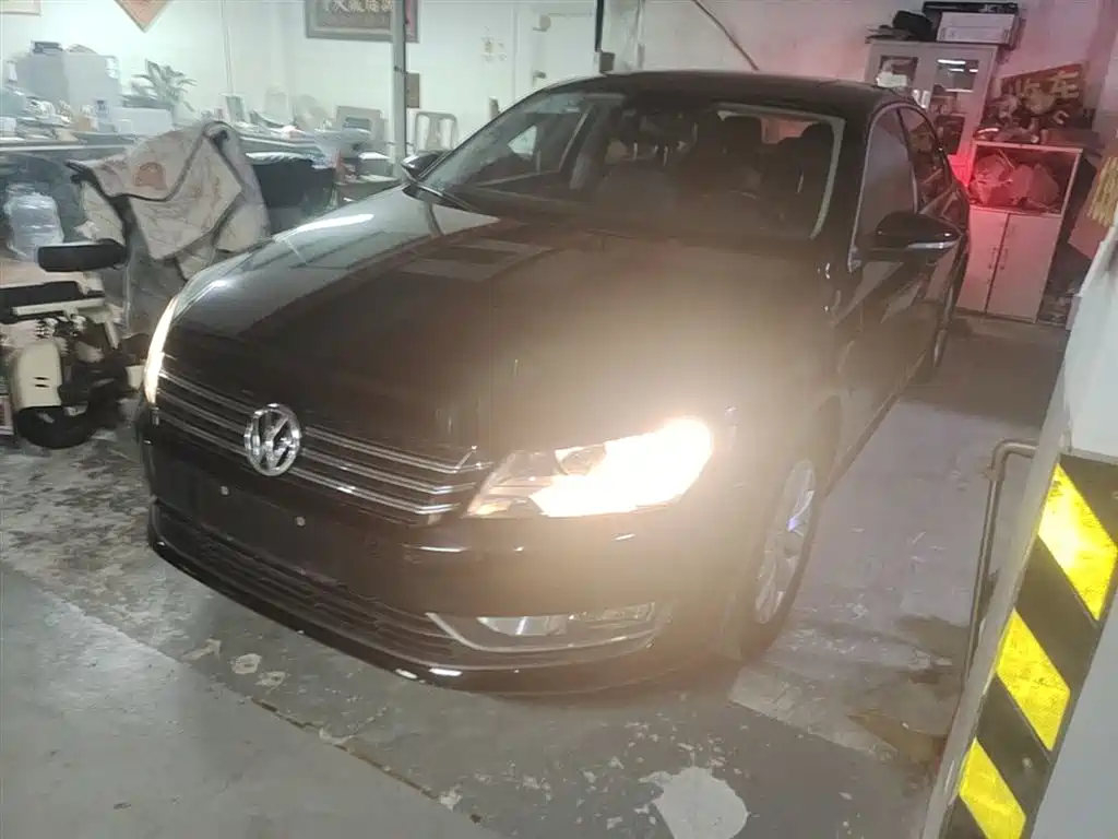 Volkswagen Passat 2015 1.8TSI DSG Honor Edition
