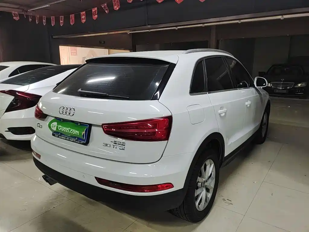 Audi Q3 2018 30th Anniversary Edition 30 TFSI Standard фото 7