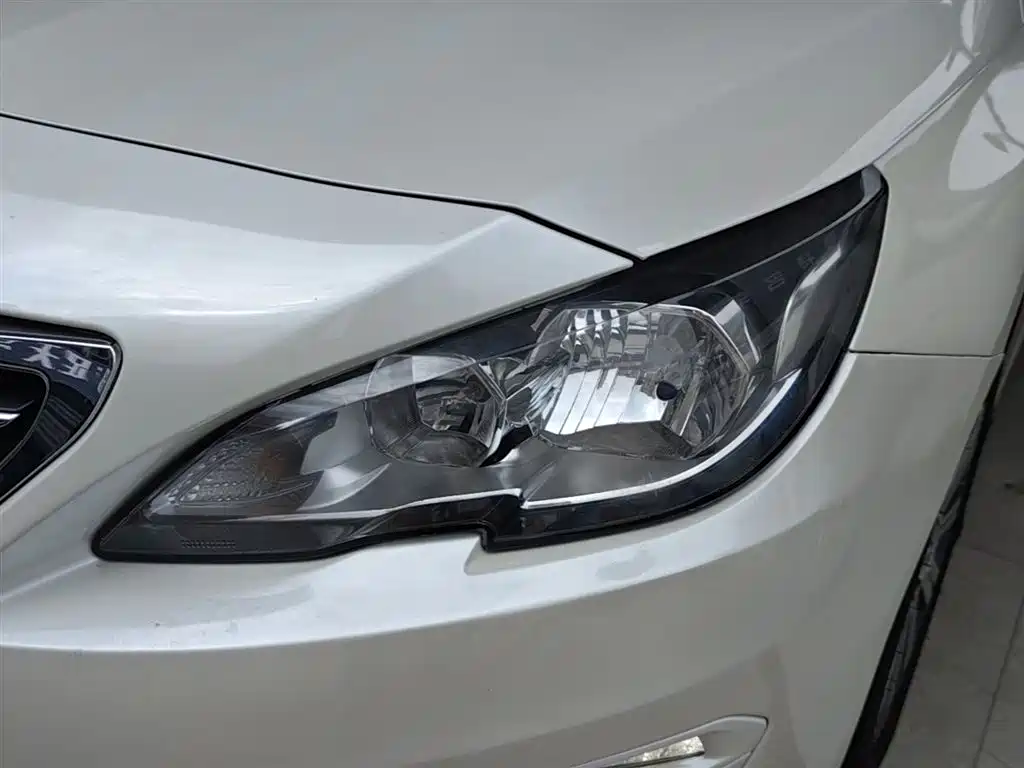 Peugeot 408 2018 Facelift 350THP Automatic Luxury фото 24