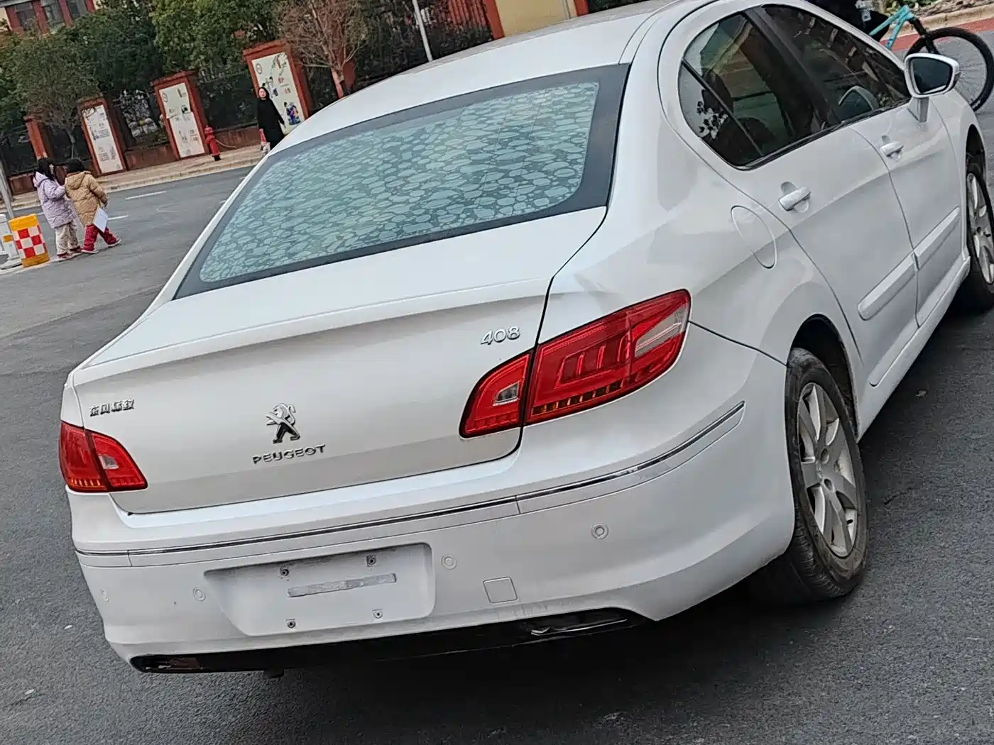 Peugeot 408 2013 1.6L Automatic Comfort Edition фото 4