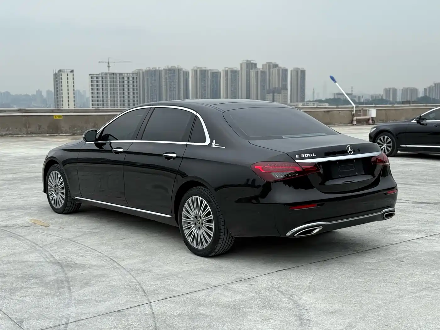 Mercedes-Benz E-Class 2022 Facelift E 300 L Luxury Style фото 7
