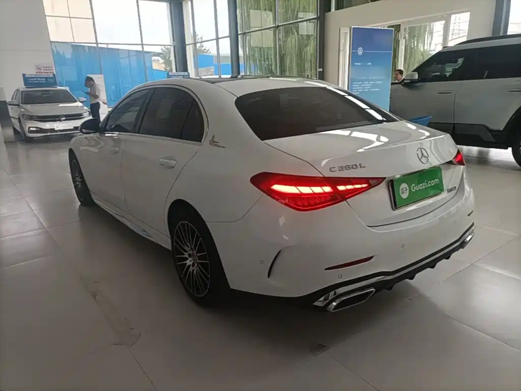 Фото 5 - Mercedes-Benz C-Class