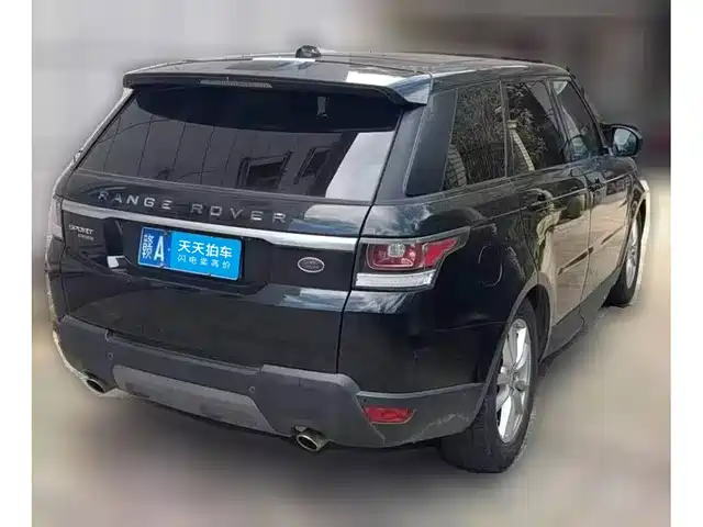 Land Rover Range Rover Sport 2017 3.0 SC V6 SE — фото 2
