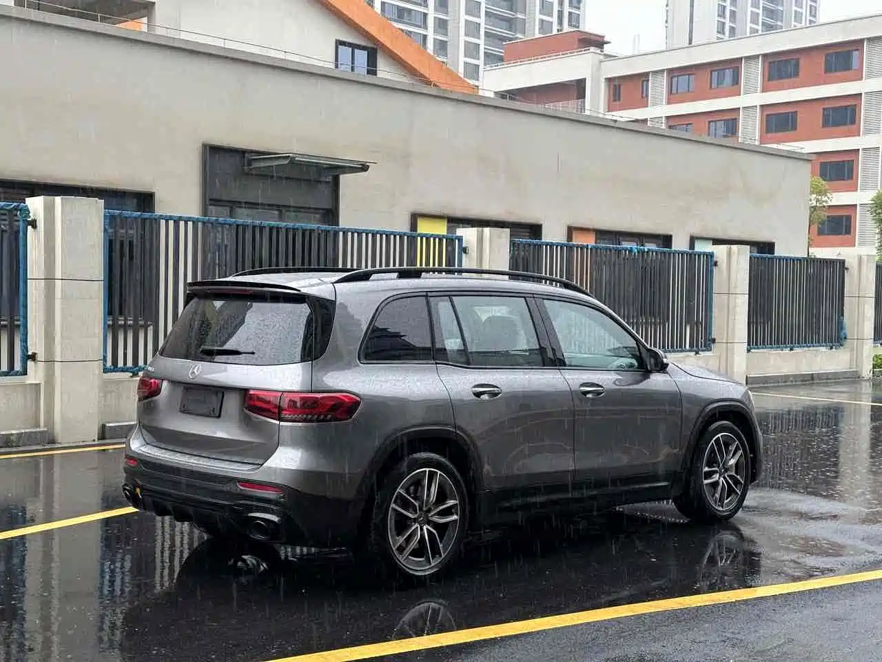 Mercedes-Benz GLB AMG 2021 AMG GLB 35 4MATIC фото 4