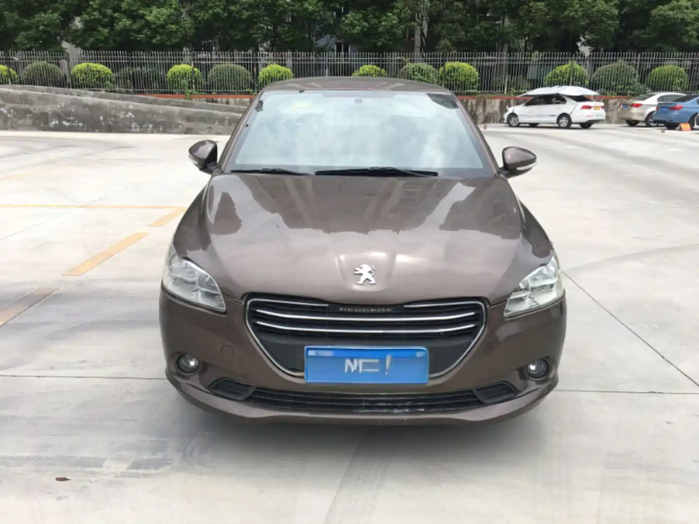 Peugeot 301 2014 1.6L Automatic Comfort Edition фото 2