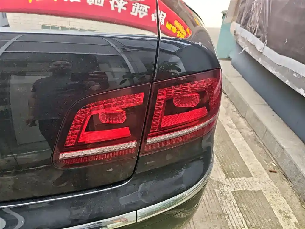 Volkswagen Phaeton 2015 Model 3.0L Exclusive Edition фото 8