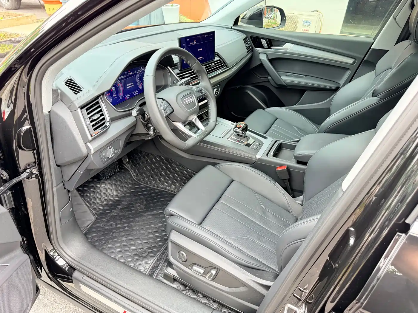 Audi Q5L 2025 40 TFSI Fashion Dynamic фото 7
