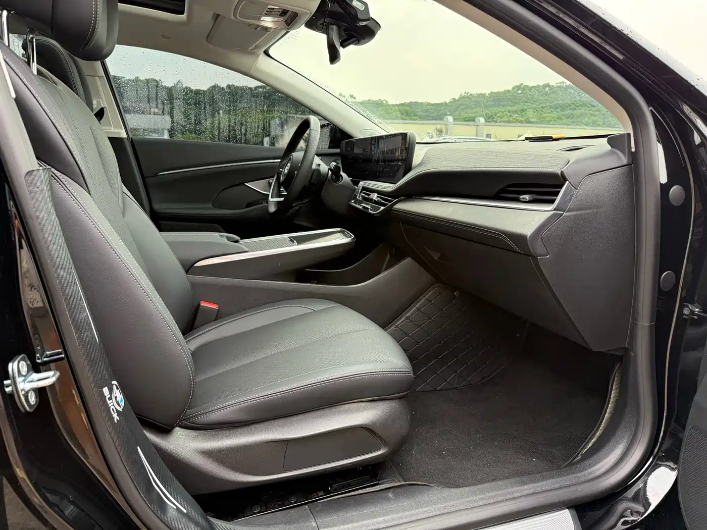 Buick LaCrosse 2025 2025 Model 28T Platinum Edition