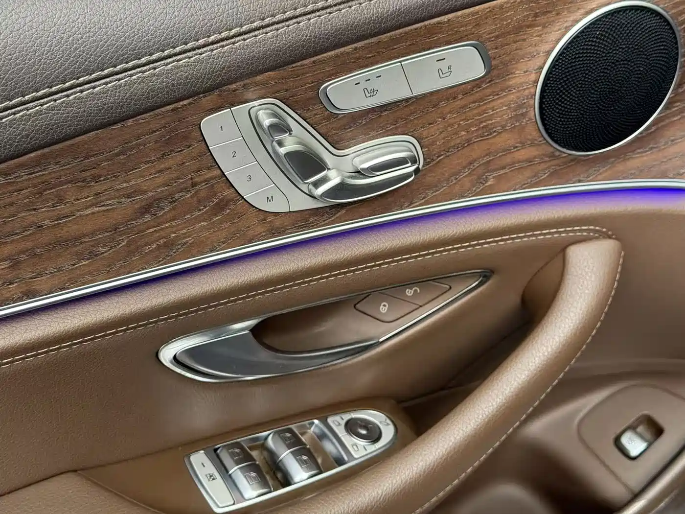 Mercedes-Benz E-Class 2022 E 300 L Fashion фото 8