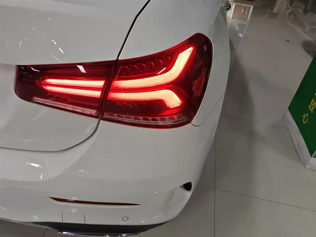 Mercedes-Benz A-Class 2020 A 200 L Sport Sedan фото 8