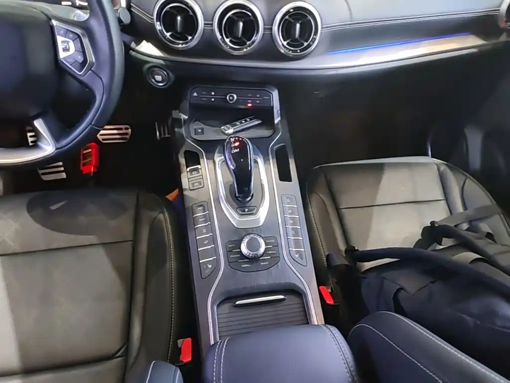 WEY VV6 2019 2018 2.0T 2WD Super Luxury China V