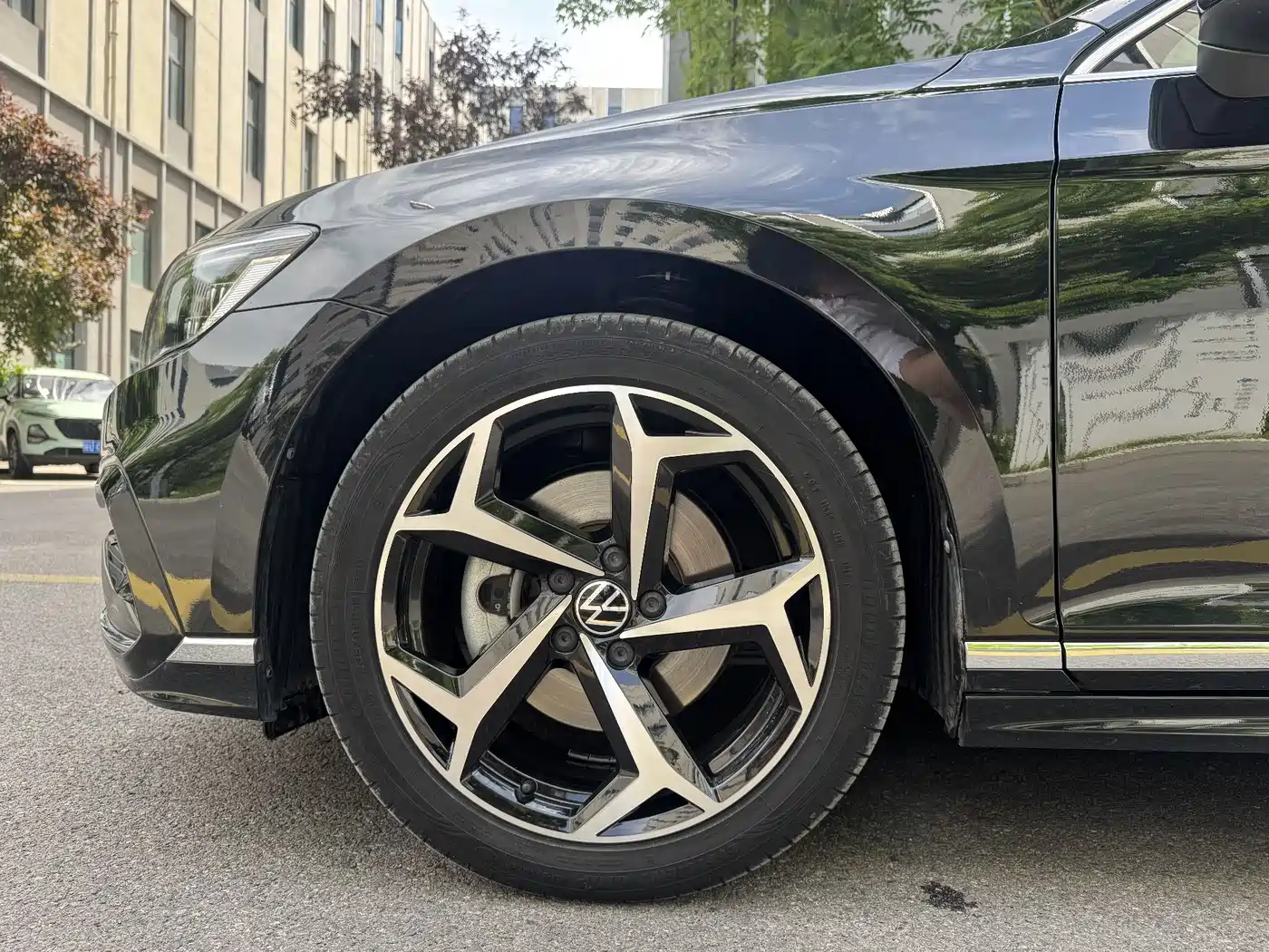 Volkswagen Magotan 2023 2 Million Units Anniversary Edition 330TSI DSG Leading Type фото 9