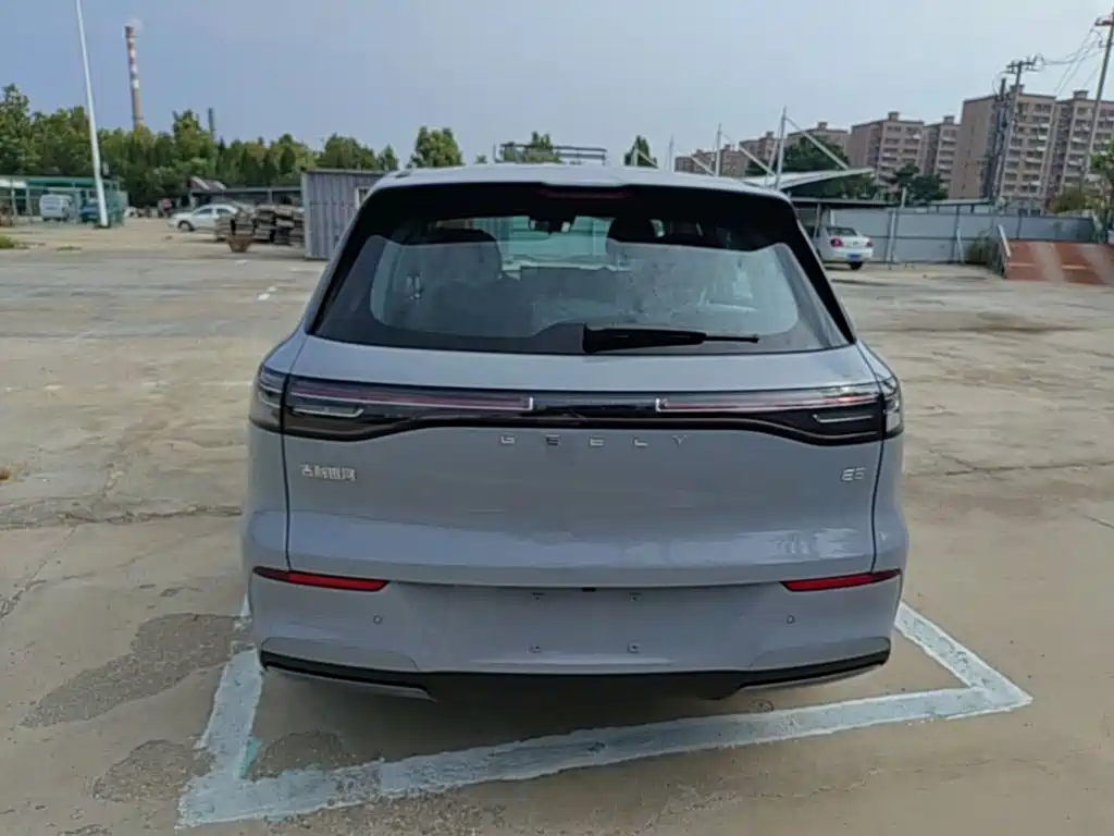 Geely Galaxy Galaxy E5 2026 2026 530km Voyager Edition