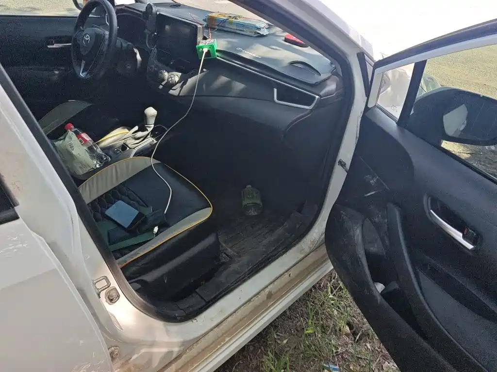 Фото 21 - Toyota Corolla