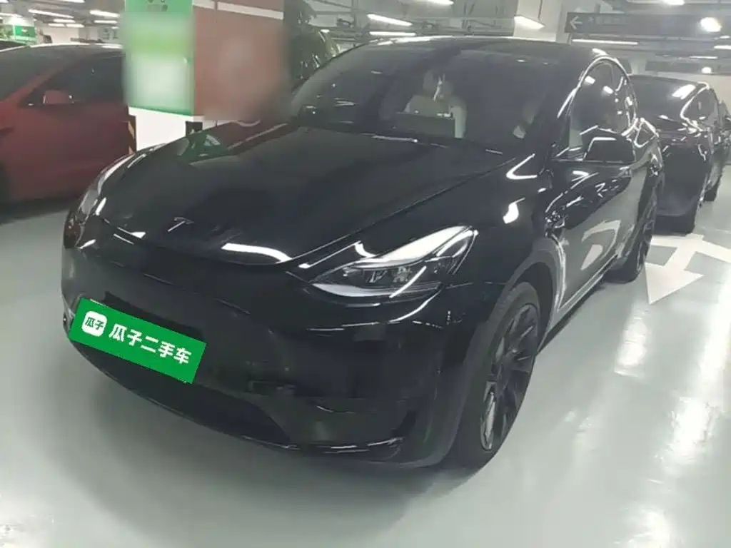 Фото 1 - Tesla Model Y