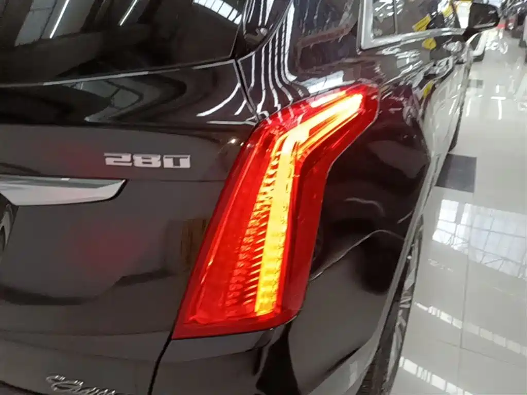 Cadillac XT5 2018 28T 4WD Luxury фото 8