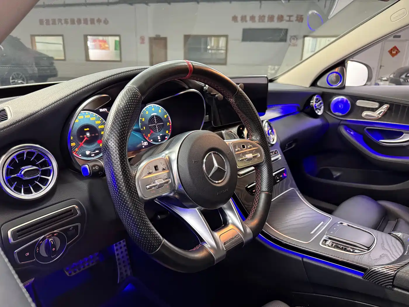 Mercedes-Benz C-Class 2019 Facelift C 260 L Sport фото 17