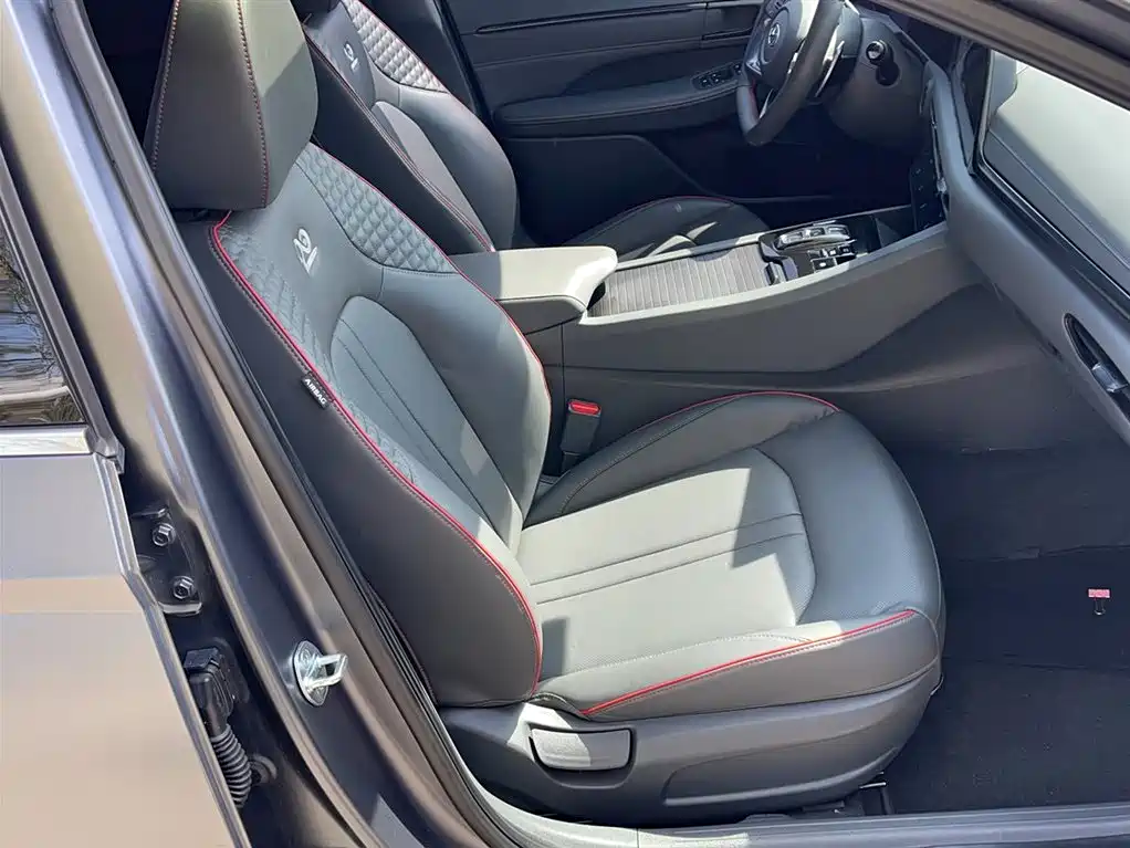 Hyundai Sonata 2022 380TGDi Automatic 20th Anniversary Edition фото 4