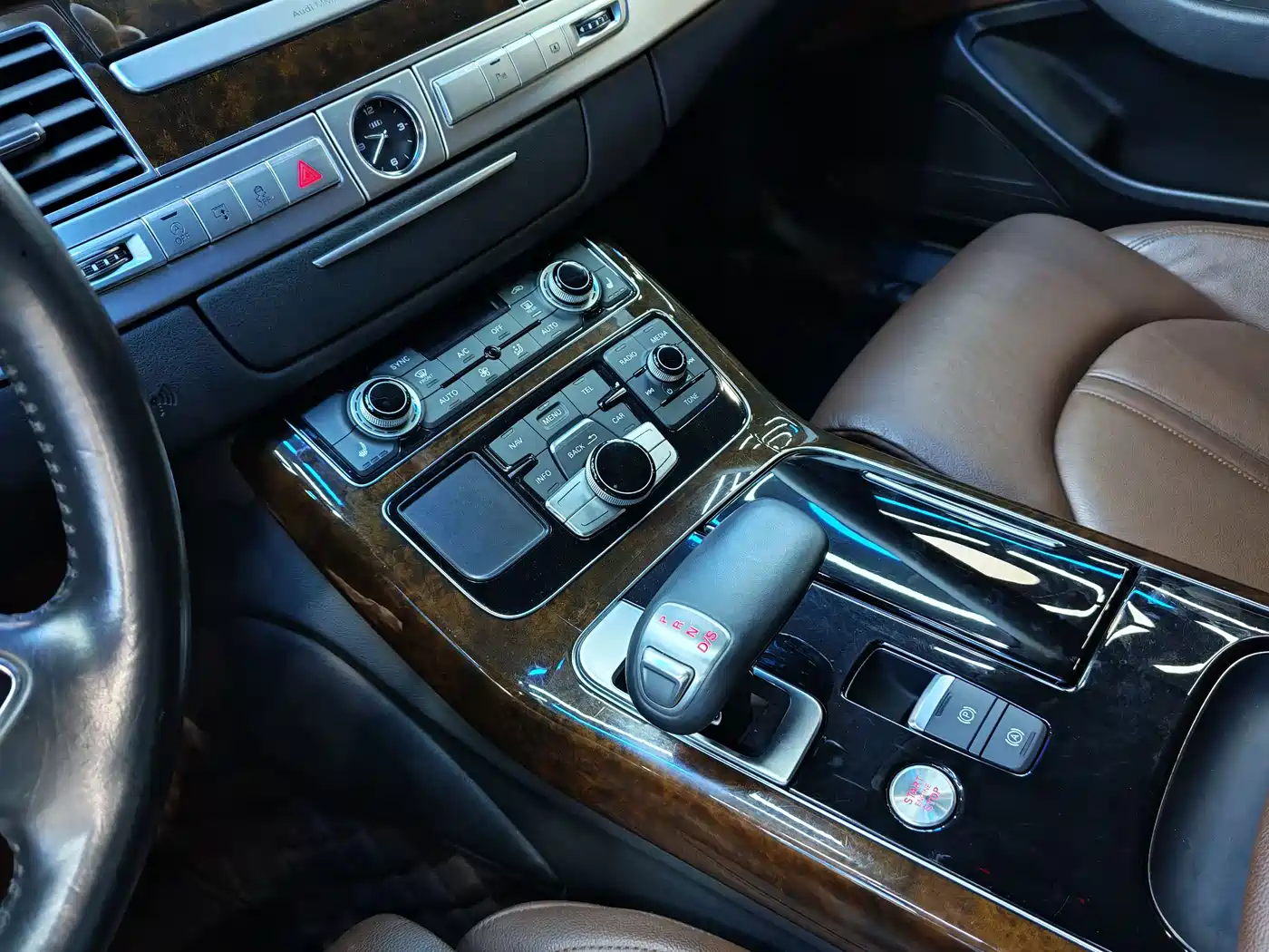 Audi A8 2017 A8L 45 TFSI quattro Comfort фото 8