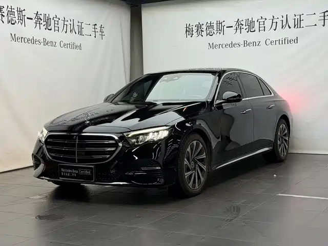Mercedes-Benz E E 300 L, Люкс