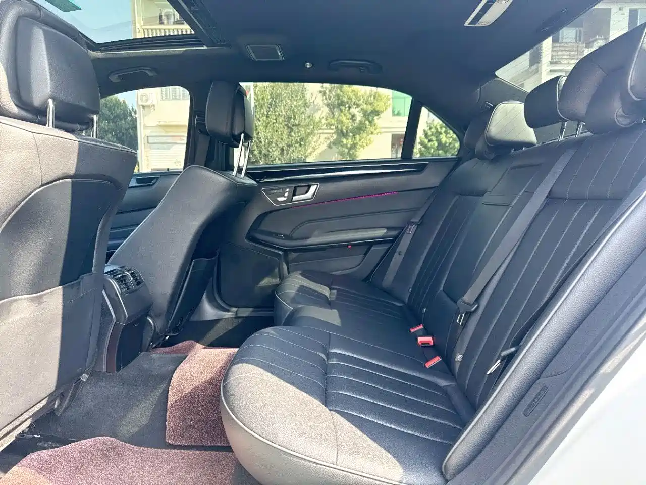Mercedes-Benz E-Class 2015 E 260 L Sport фото 6