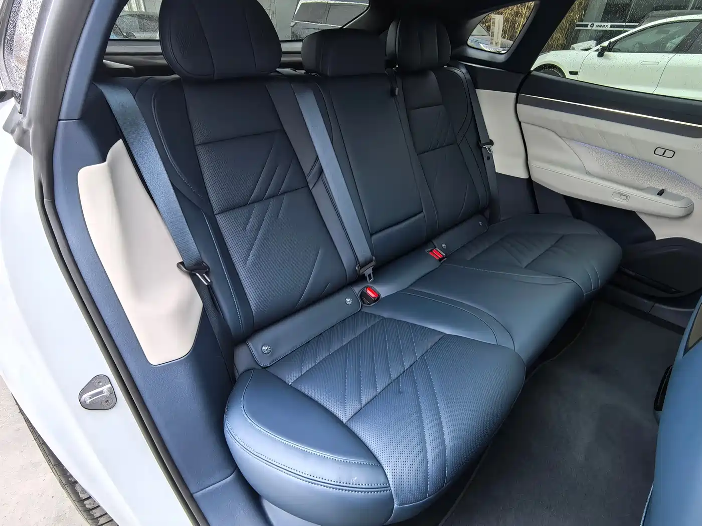 ZEEKR EXTREME KRYPTON 001