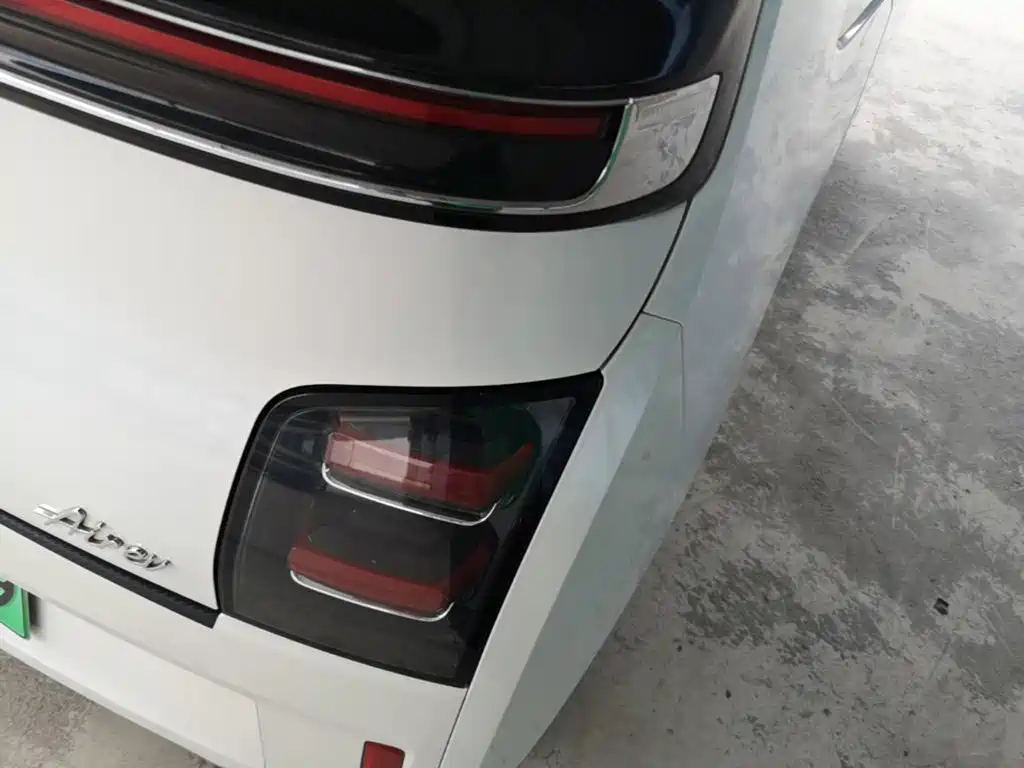 Wuling Motors Wuling Air ev 2023 2023 4-Seat Advanced Edition