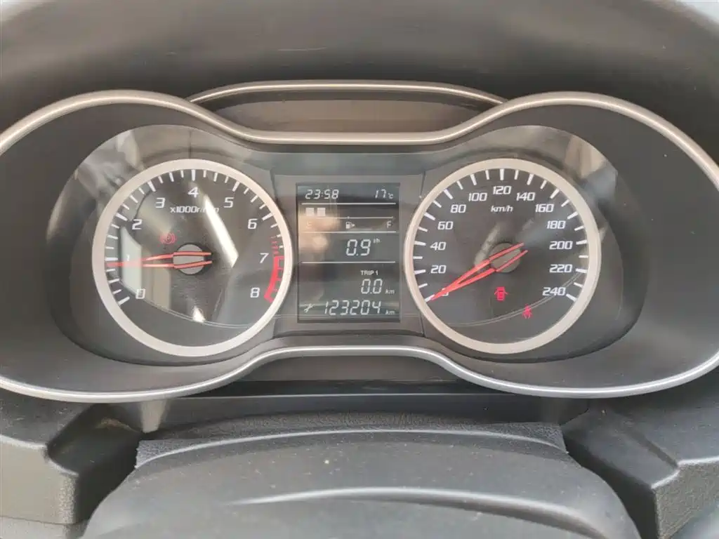 Besturn X40 2017 2017 1.6L Manual Luxury
