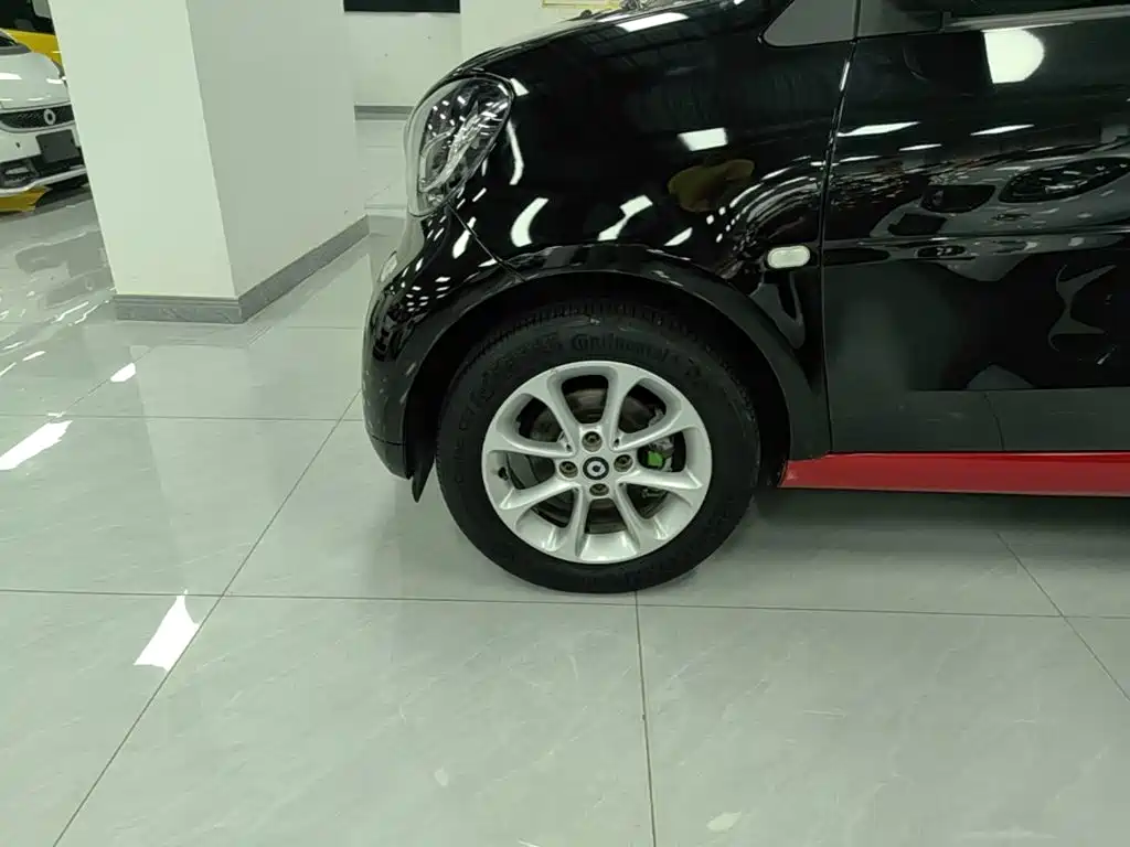 smart fortwo 2019 2018 1.0L 52kW Hardtop Agile Edition China V