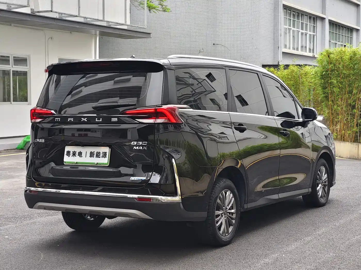 SAIC Maxus Maxus G50 PHEV 2025 Pilot Edition фото 6