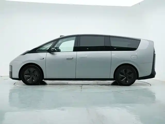 Li Auto MEGA 2024 2024 Ultra