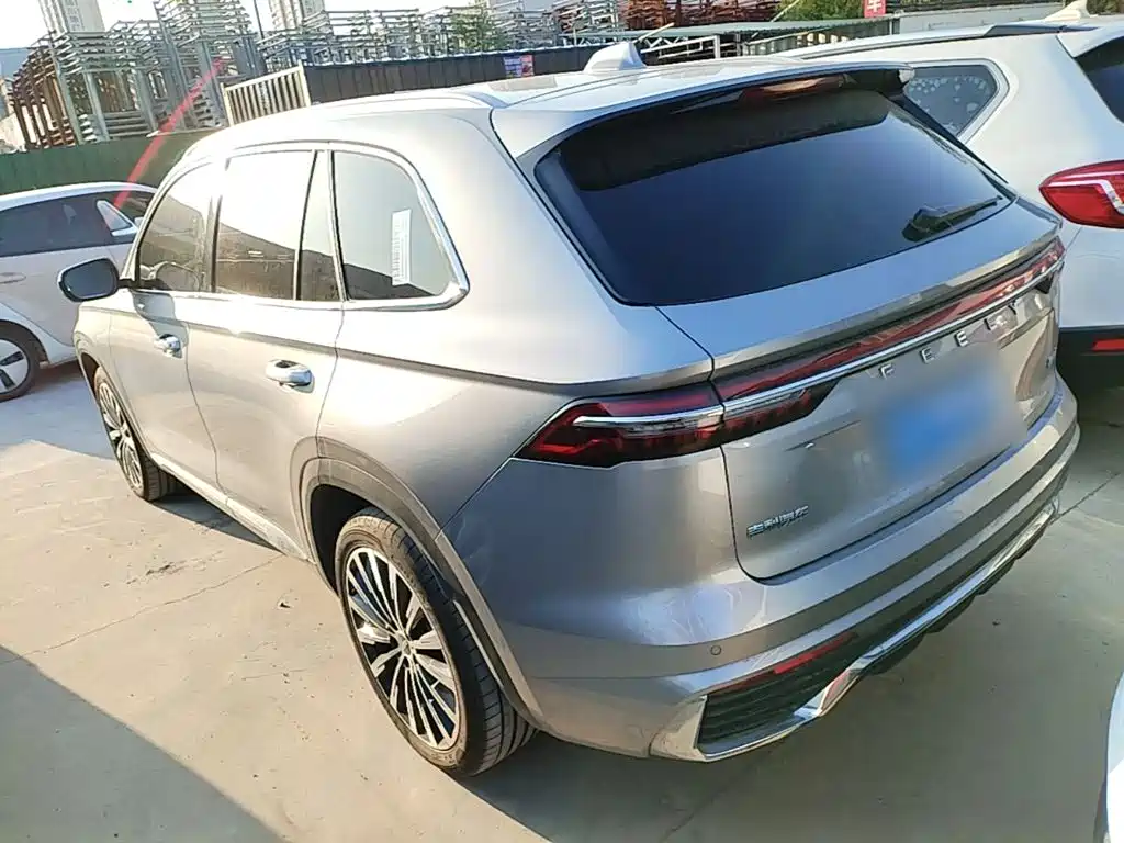 Фото 5 - Geely Monjaro