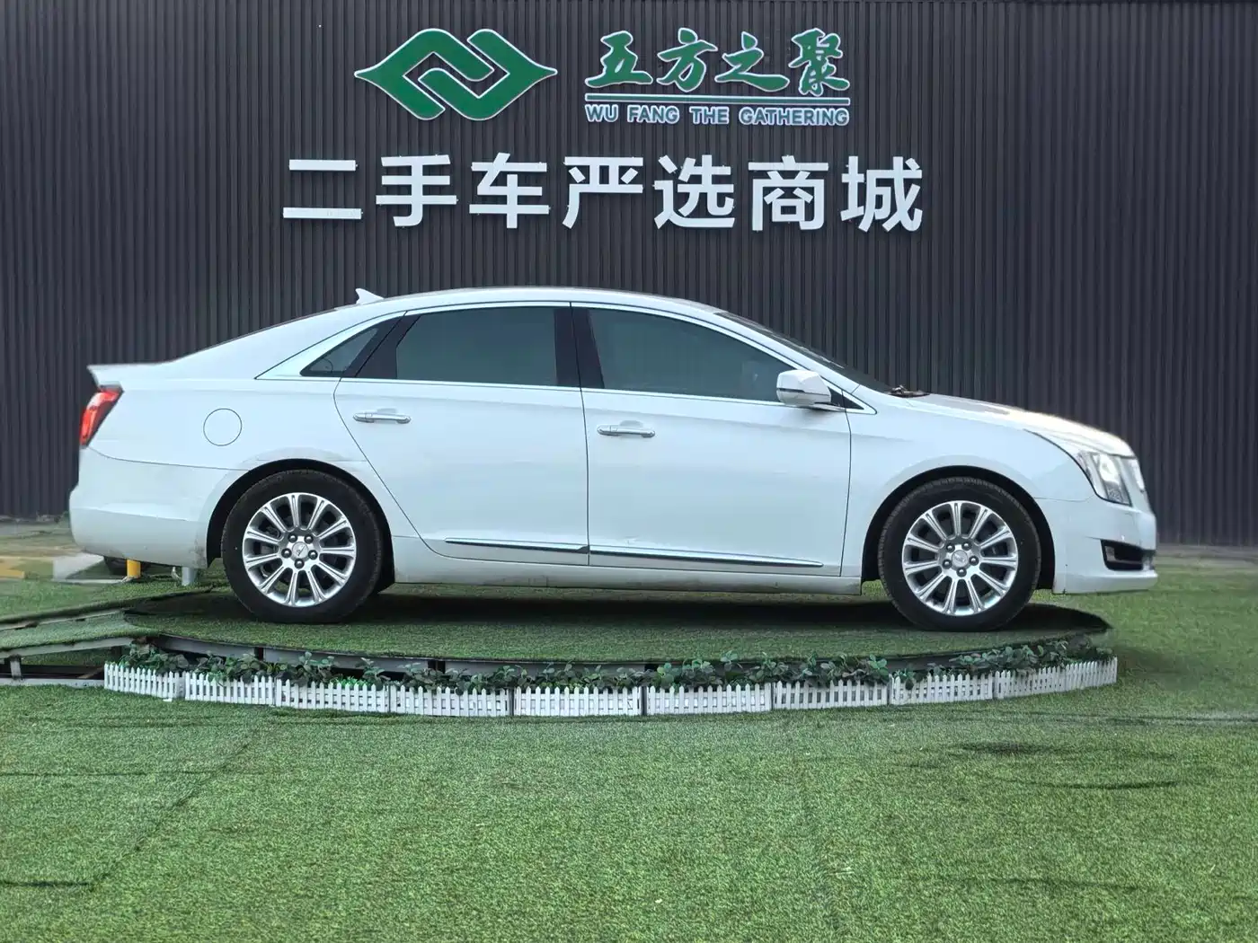 Cadillac XTS 2016 28T Luxury фото 4