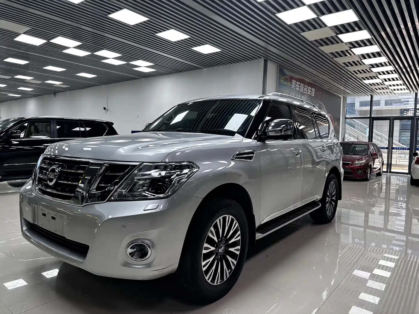Nissan Patrol 2018 4.0L Platinum