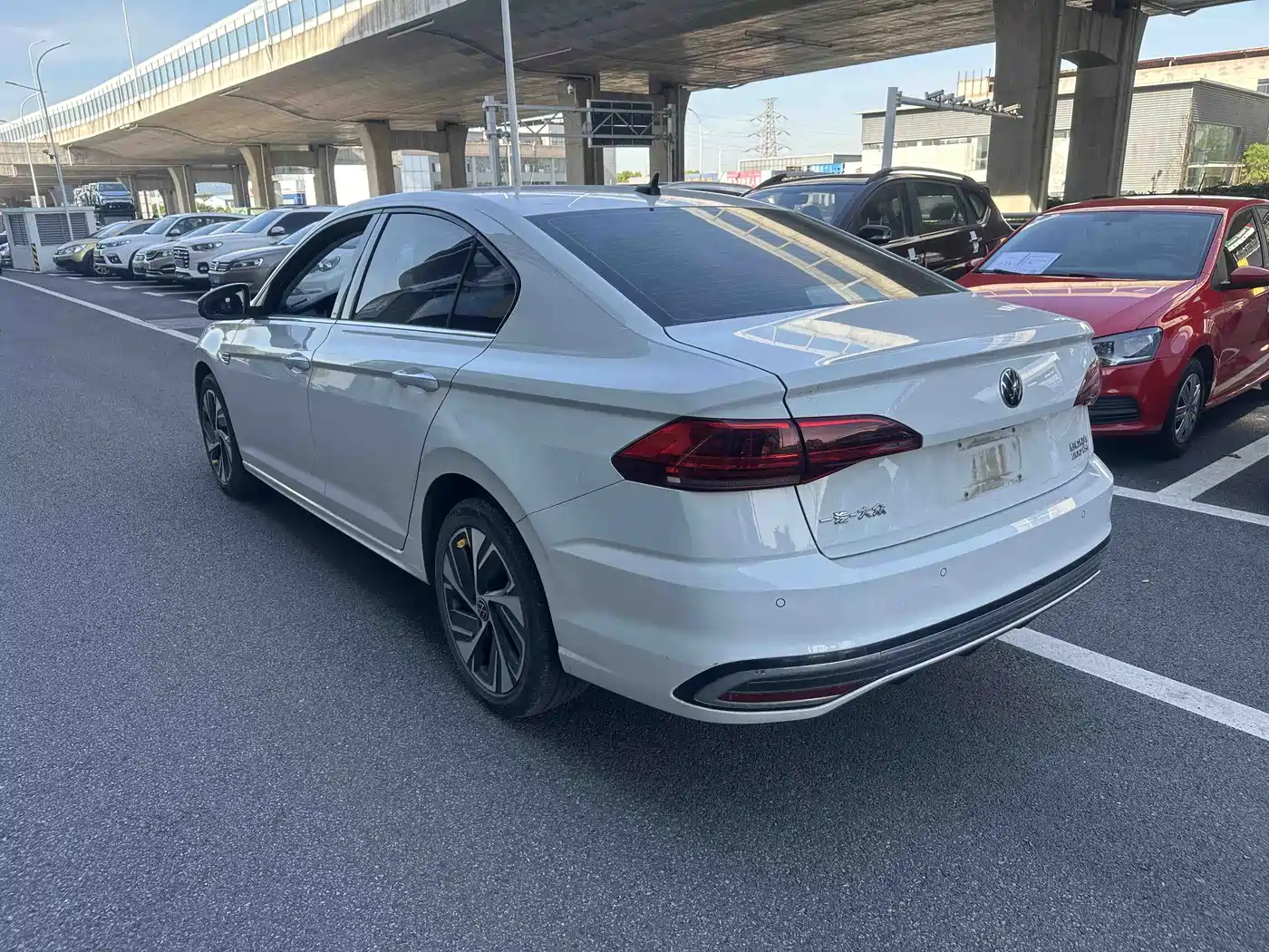 Volkswagen Bora 2023 200TSI DSG Yuexing Edition фото 8