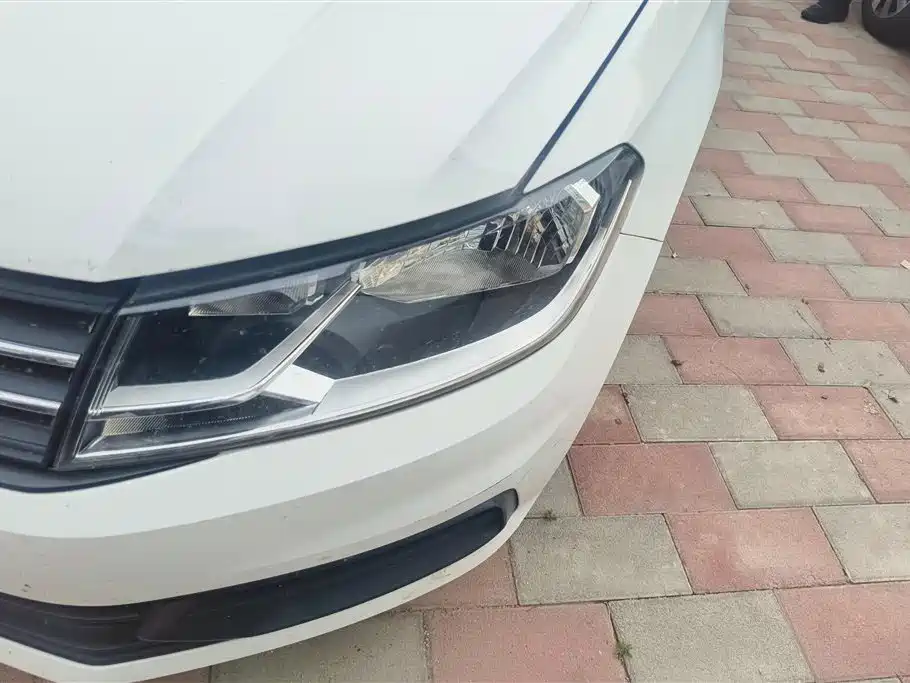 Volkswagen Santana 2016 1.6L Manual Trend Edition фото 5