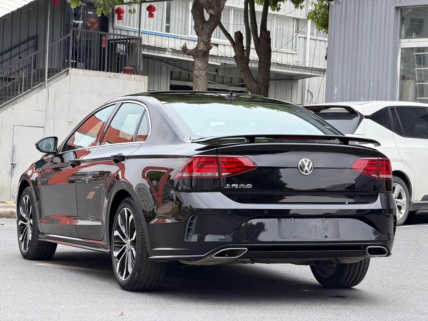 Volkswagen Lamando 2017 2.0T GTS фото 16