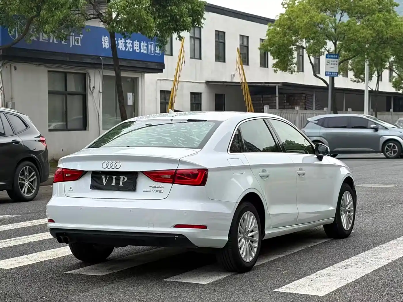 Audi A3 2016 Limousine 35 TFSI Leadership фото 15