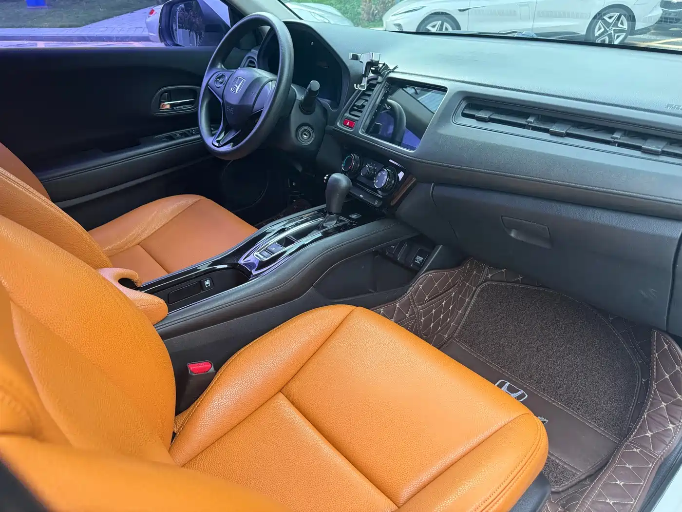 Honda Vezel 2015 2015 1.8L CVT FWD Elite