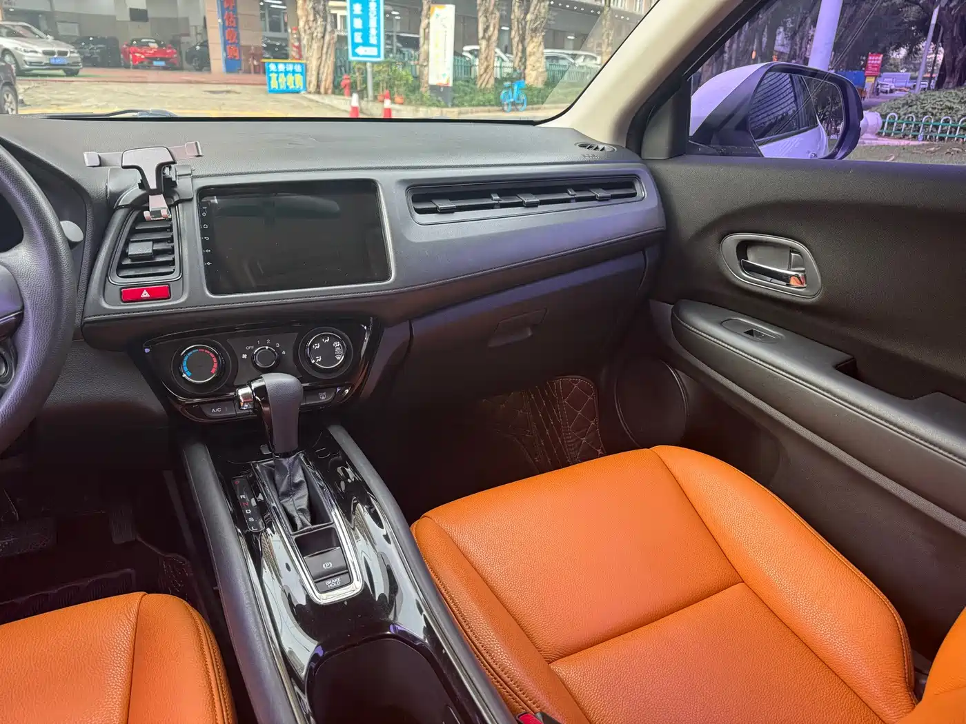 Honda Vezel 2015 2015 1.8L CVT FWD Elite
