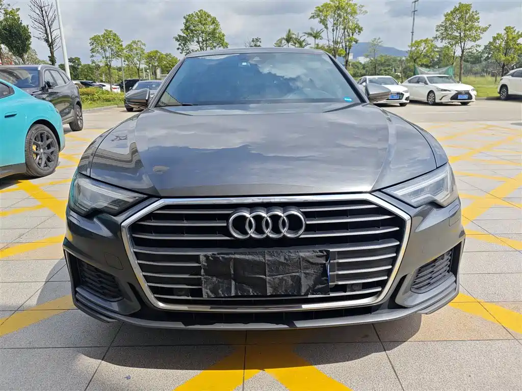 Фото 3 - Audi A6L