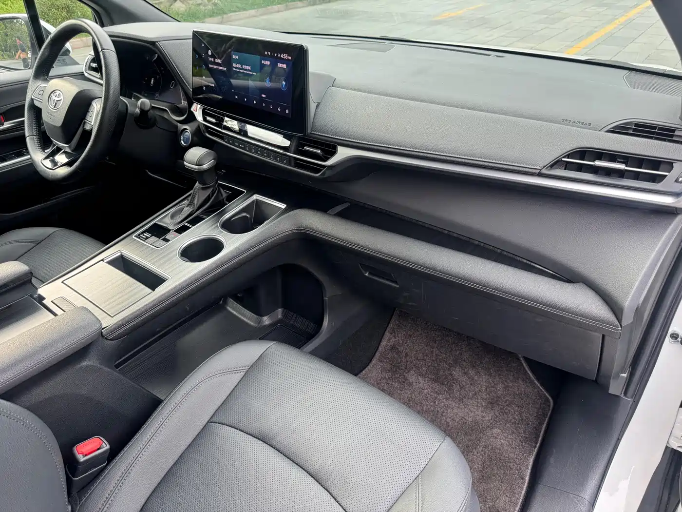 Фото 21 - Toyota Sienna