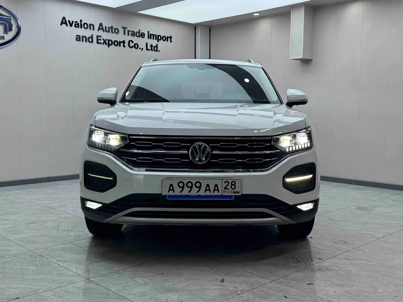 Volkswagen Tayron 2022 280TSI 2WD Luxury Smart Connect Edition фото 2