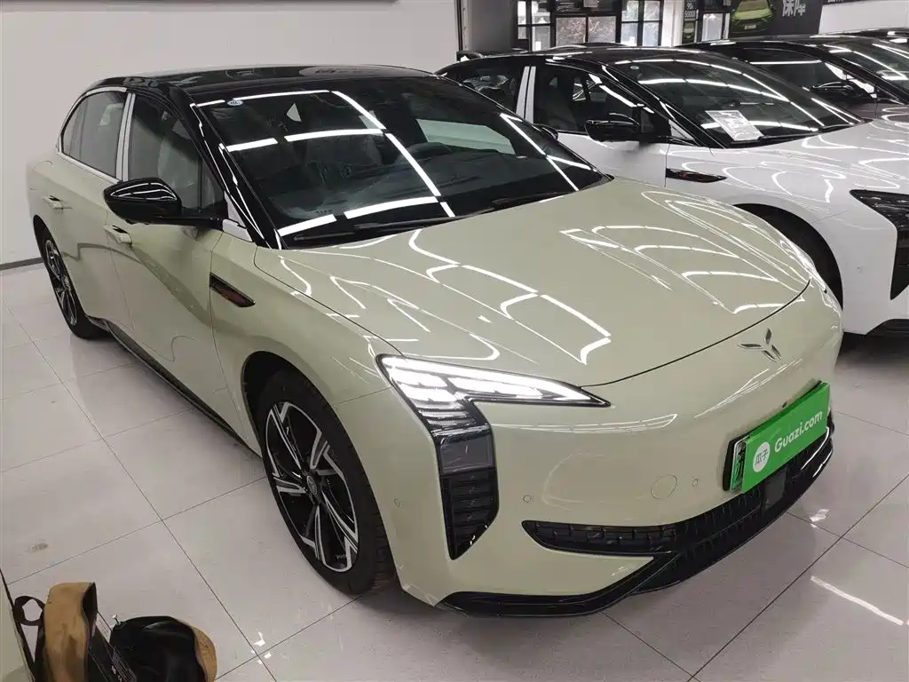 Hongqi EH7 2024 640 Pro+ AWD Edition фото 4