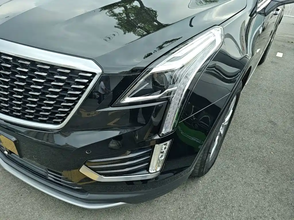 Photo 24 - Cadillac XT5